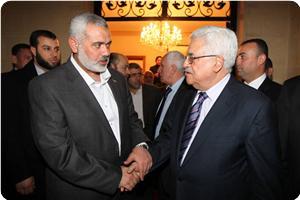 Accord entre Haniyeh et Abbas : continuer la coopération pour appliquer la réconciliation
